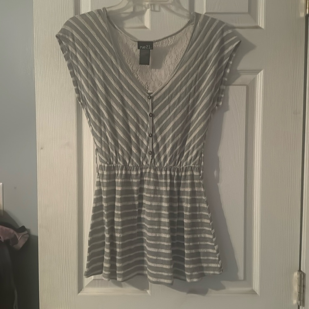 Rue21 Top